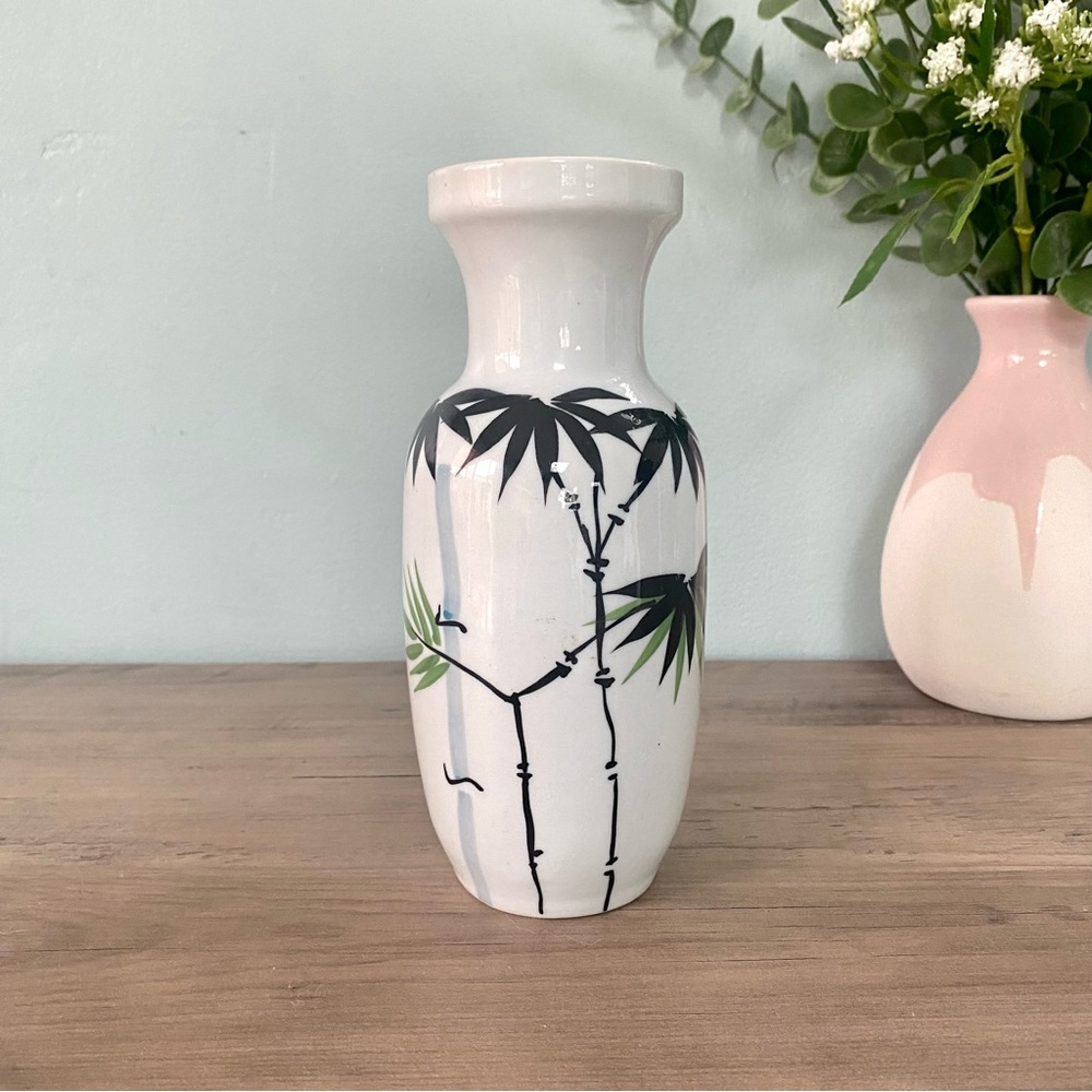 Small Ceramic Vase w/ Bamboo Painting Excellent Condition